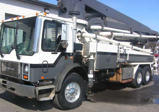 used REED Concrete Pump