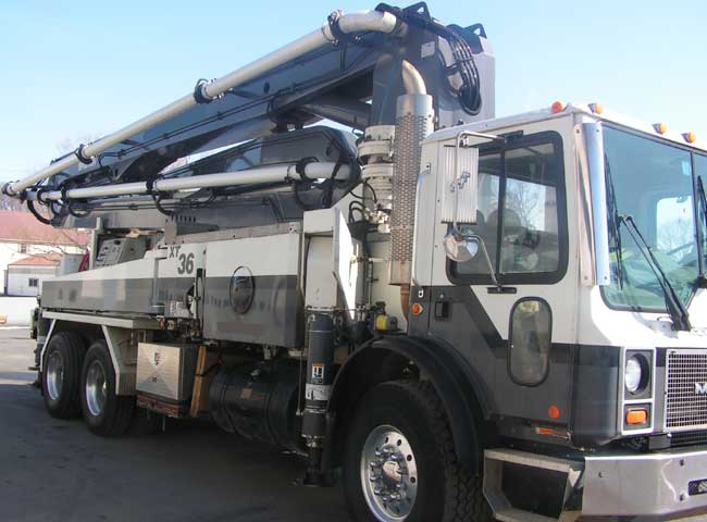 used REED Concrete Pump