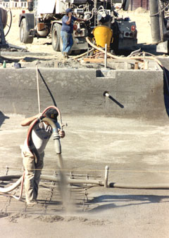 gunite pool construction image