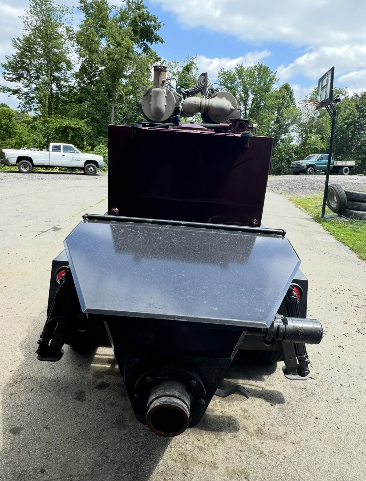 used REED Concrete Pump