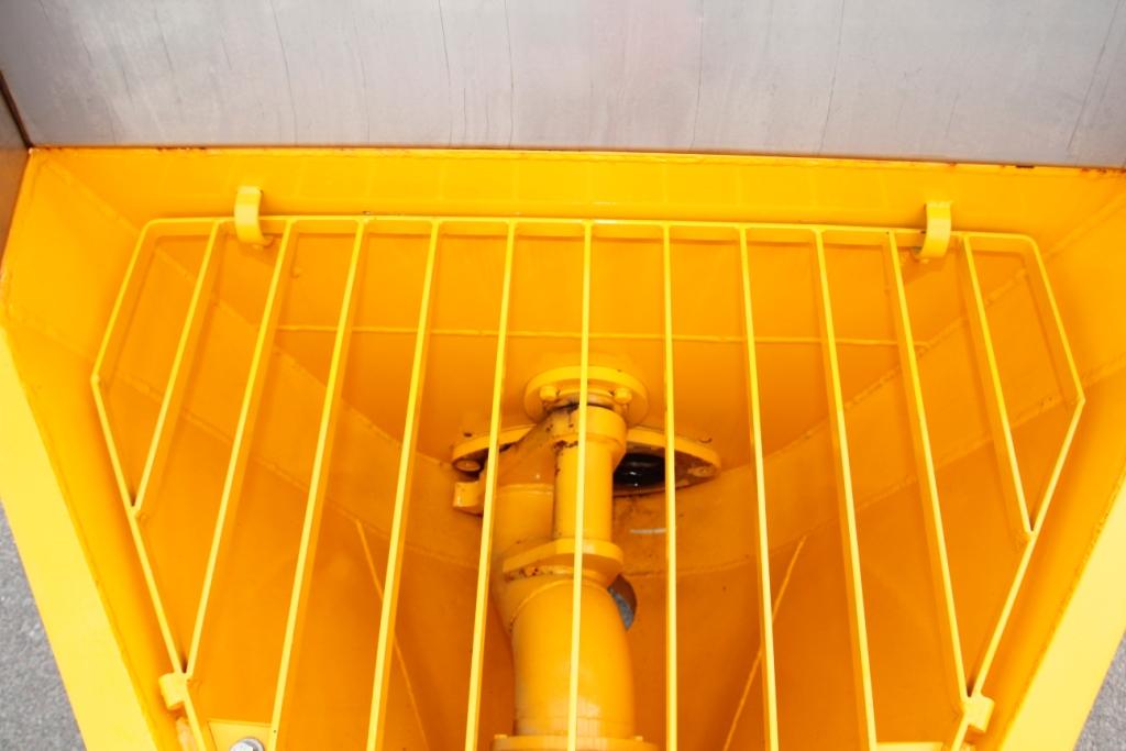 used REED Concrete Pump