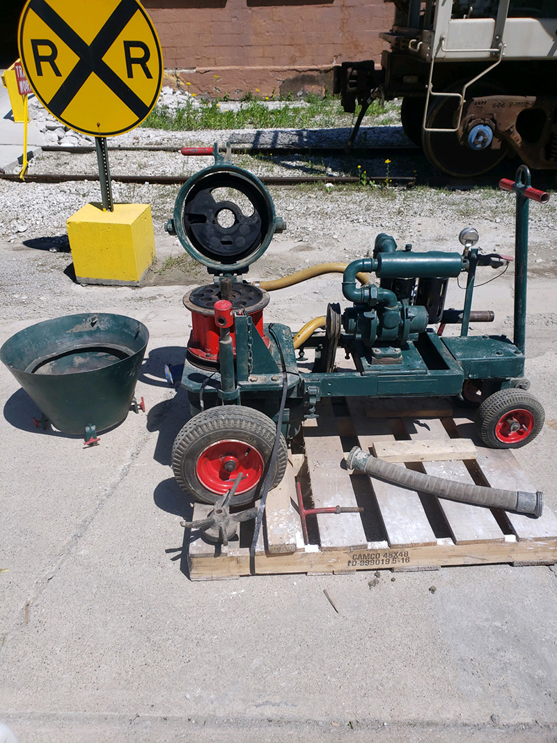 used REED Concrete Pump