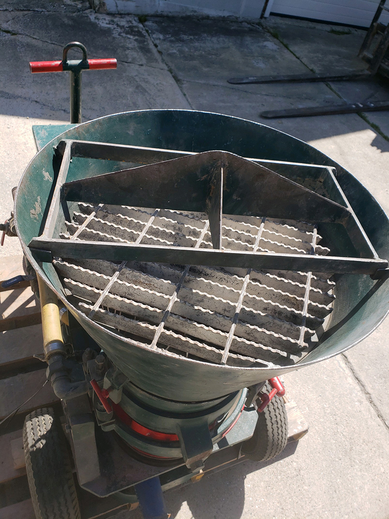 used REED Concrete Pump