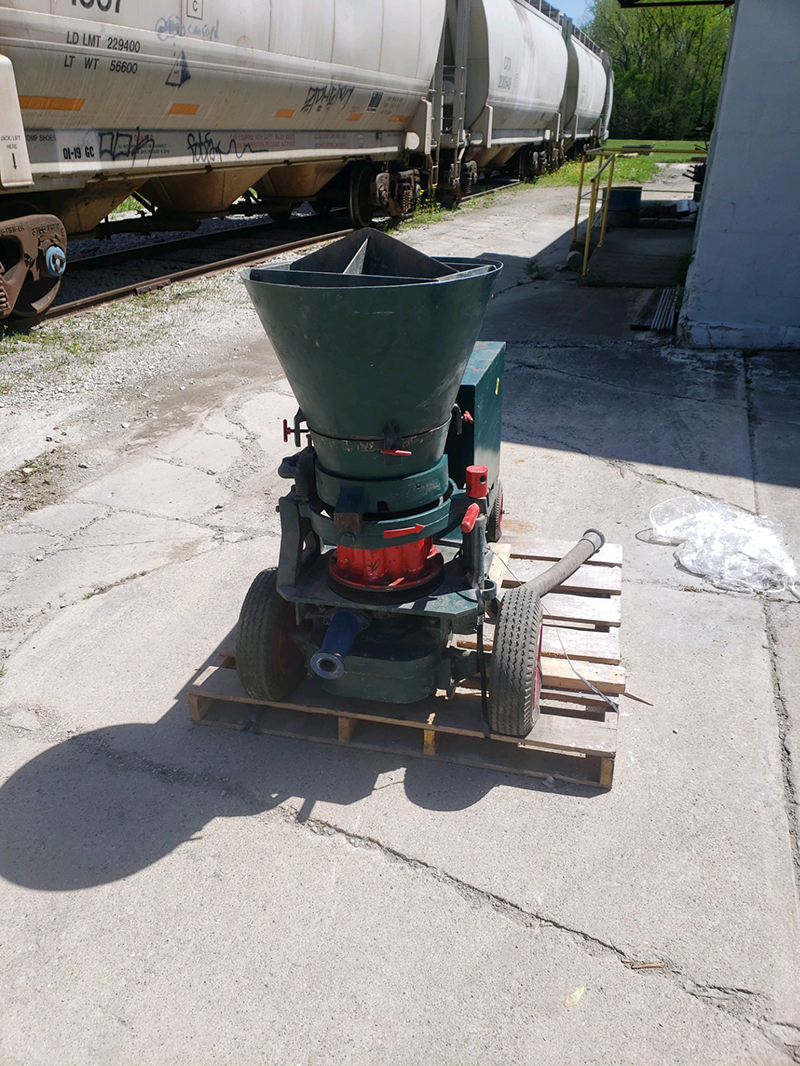 used REED Concrete Pump
