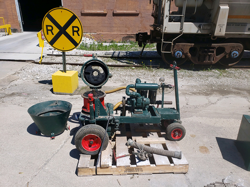 used REED Concrete Pump