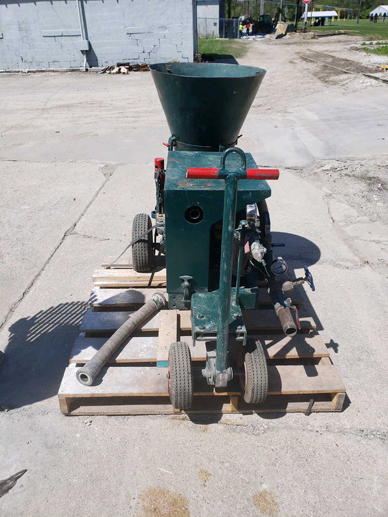 used REED Concrete Pump