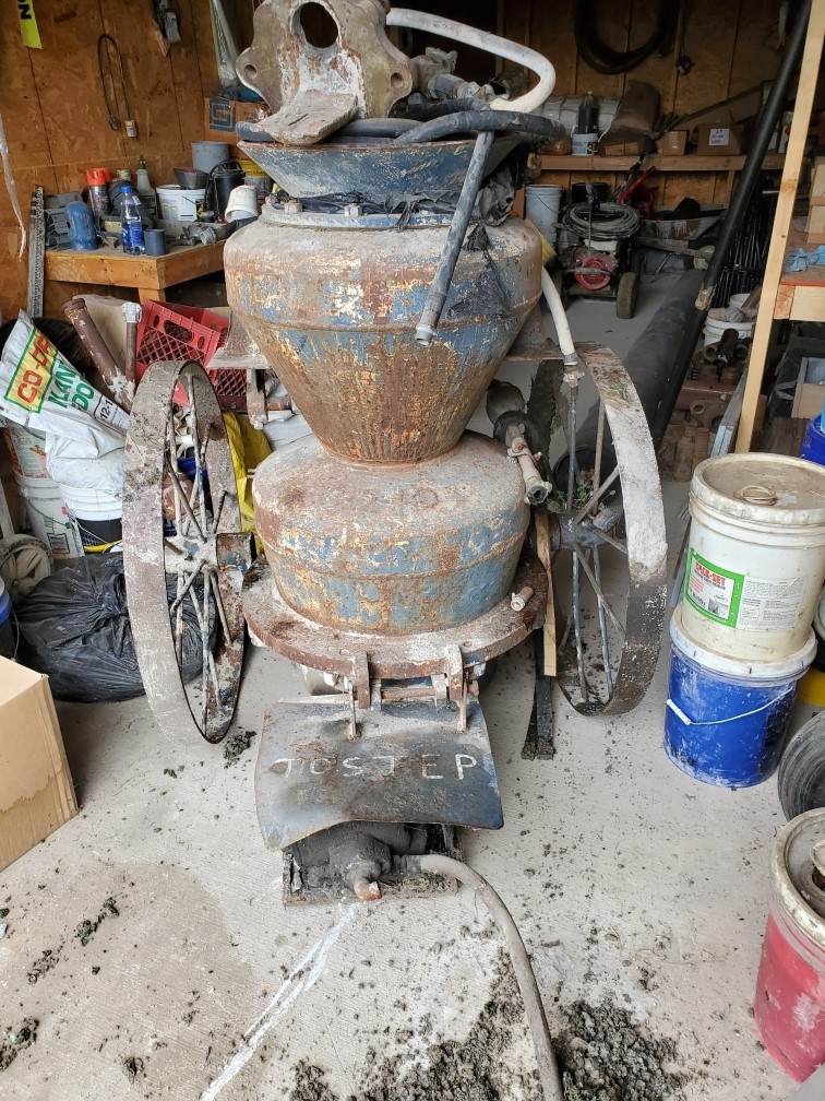 used REED Concrete Pump